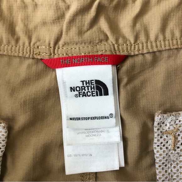 The North Face Women’s Shorts - Picture 3 of 9